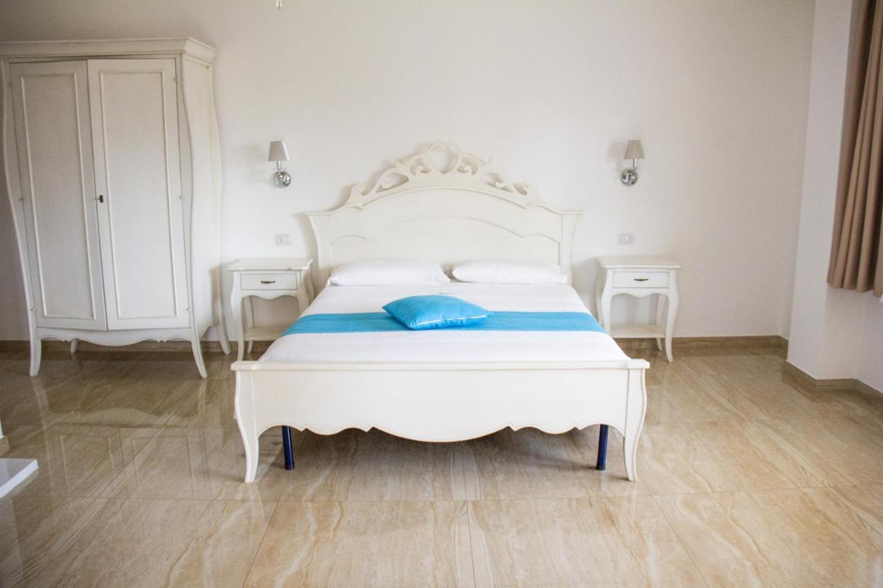 B&B Imperial Exclusive Rooms & Breakfast Porto Cesareo Ngoại thất bức ảnh