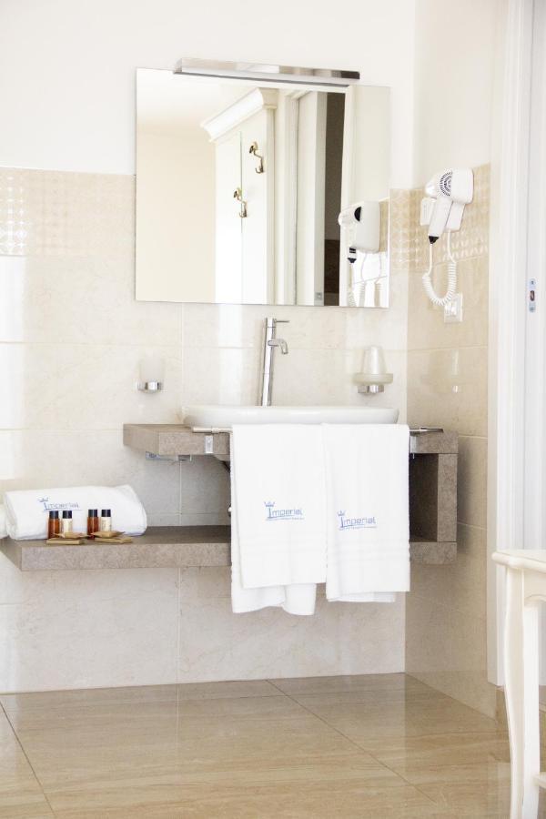 B&B Imperial Exclusive Rooms & Breakfast Porto Cesareo Ngoại thất bức ảnh