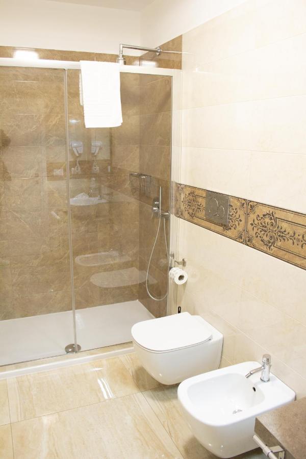 B&B Imperial Exclusive Rooms & Breakfast Porto Cesareo Ngoại thất bức ảnh