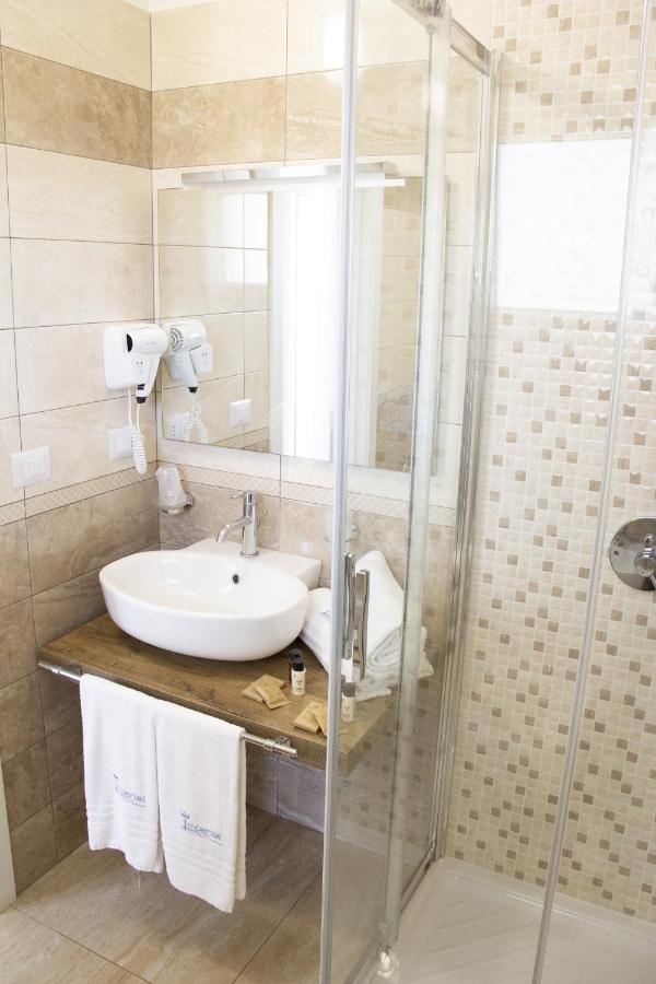 B&B Imperial Exclusive Rooms & Breakfast Porto Cesareo Ngoại thất bức ảnh
