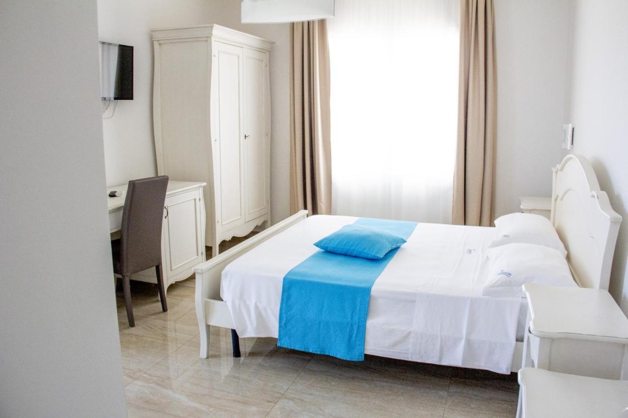 B&B Imperial Exclusive Rooms & Breakfast Porto Cesareo Ngoại thất bức ảnh