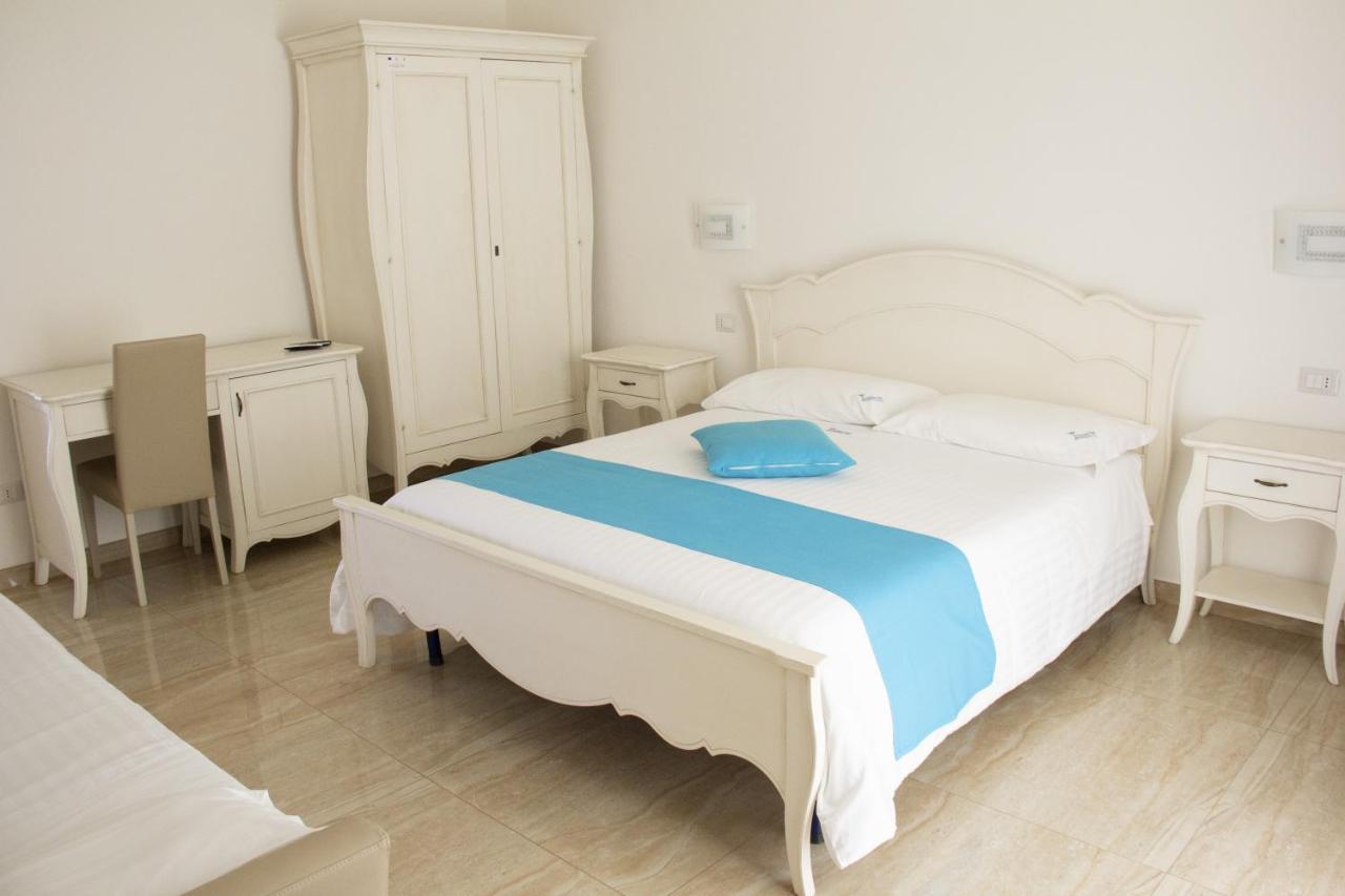 B&B Imperial Exclusive Rooms & Breakfast Porto Cesareo Ngoại thất bức ảnh