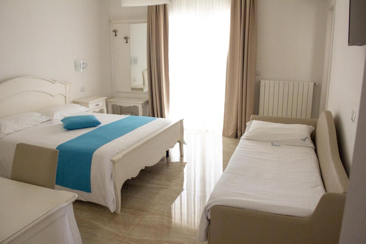 B&B Imperial Exclusive Rooms & Breakfast Porto Cesareo Ngoại thất bức ảnh