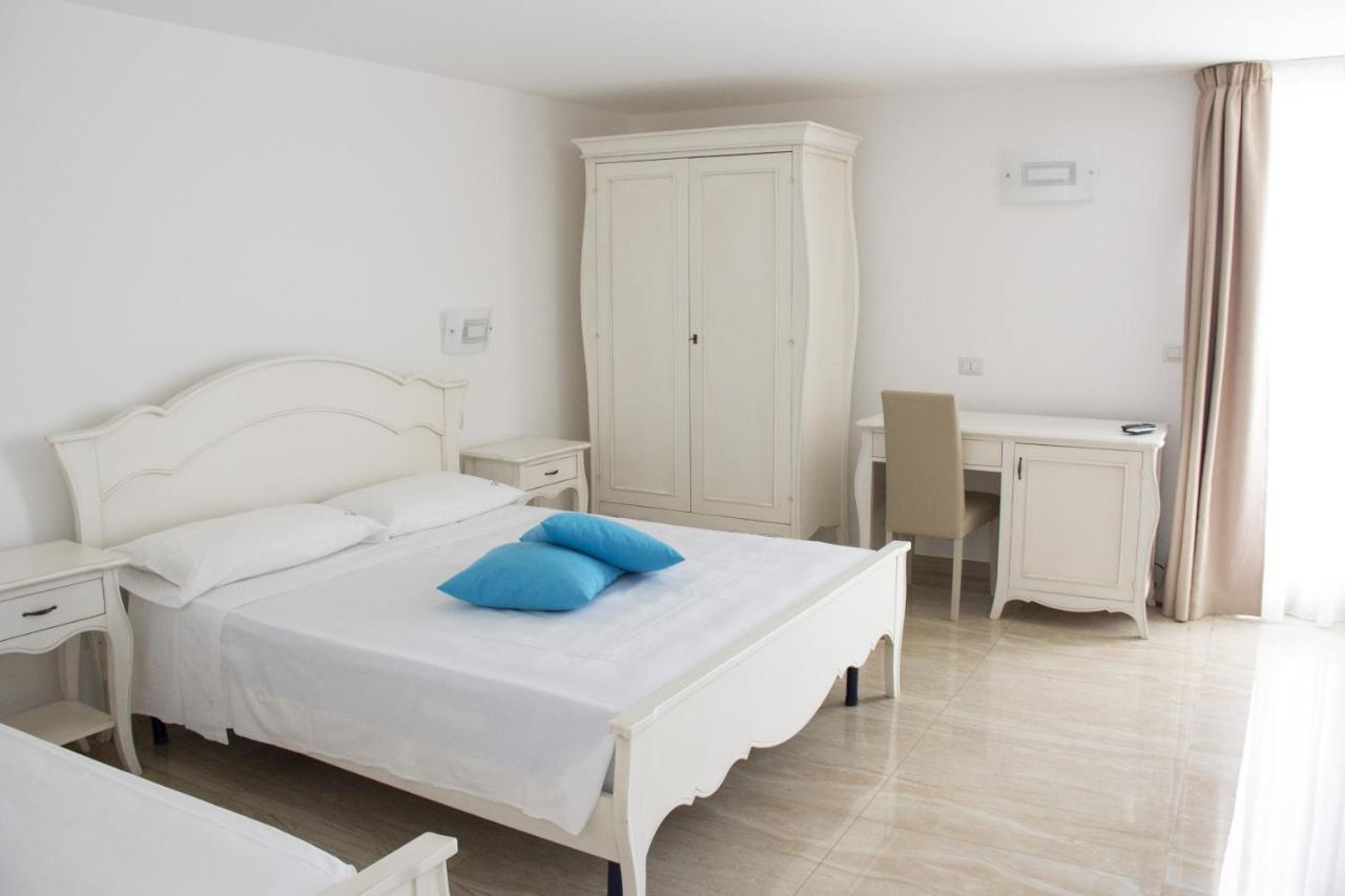 B&B Imperial Exclusive Rooms & Breakfast Porto Cesareo Ngoại thất bức ảnh